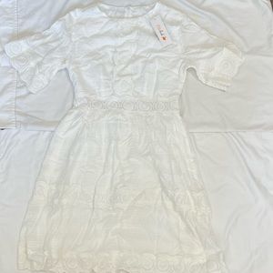 White petal lush dress size XS